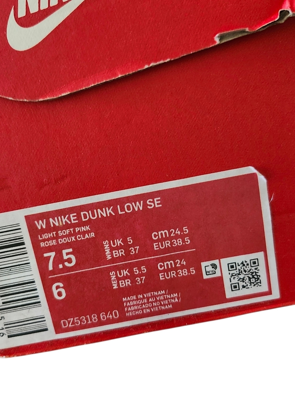 Nike Women's Suede Pink Teddy Bear Edition Low Dunks Size 7.5 - Picture 16 of 16